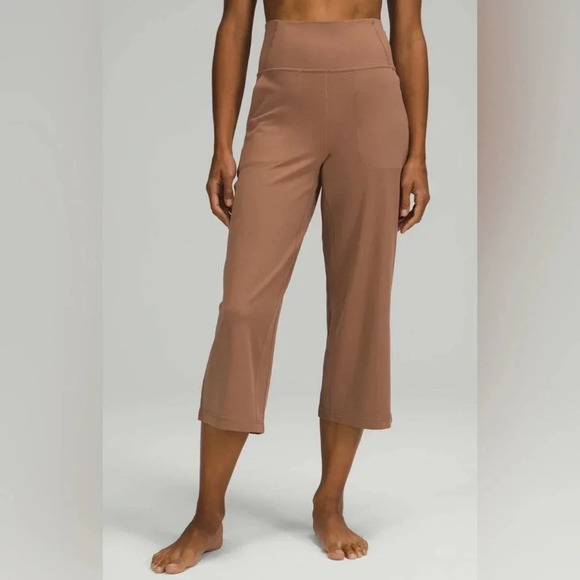 lululemon athletica Pants - Lululemon Align Wide Leg Super-High-Rise Crop *23"
Cacao Size 6